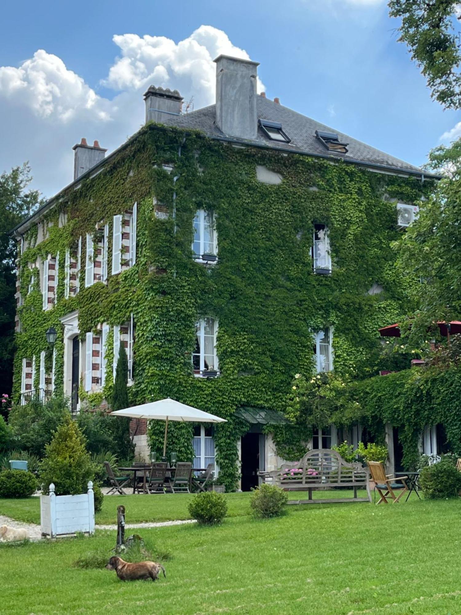 4 Hôtels 5 Étoiles en France à Connaître Avant de Réserver
