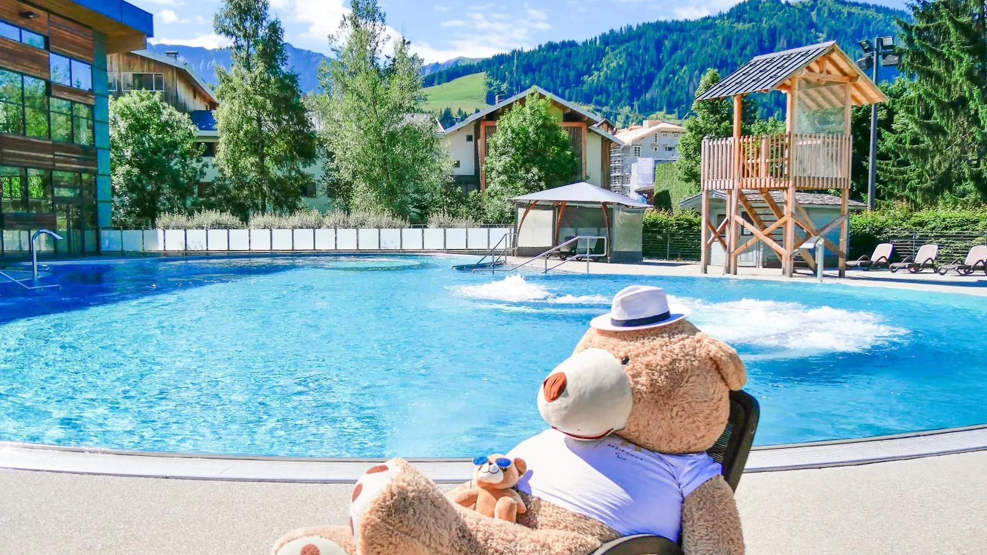 2 Hôtels Centraux près de la Remontée de Bouchet à Combloux