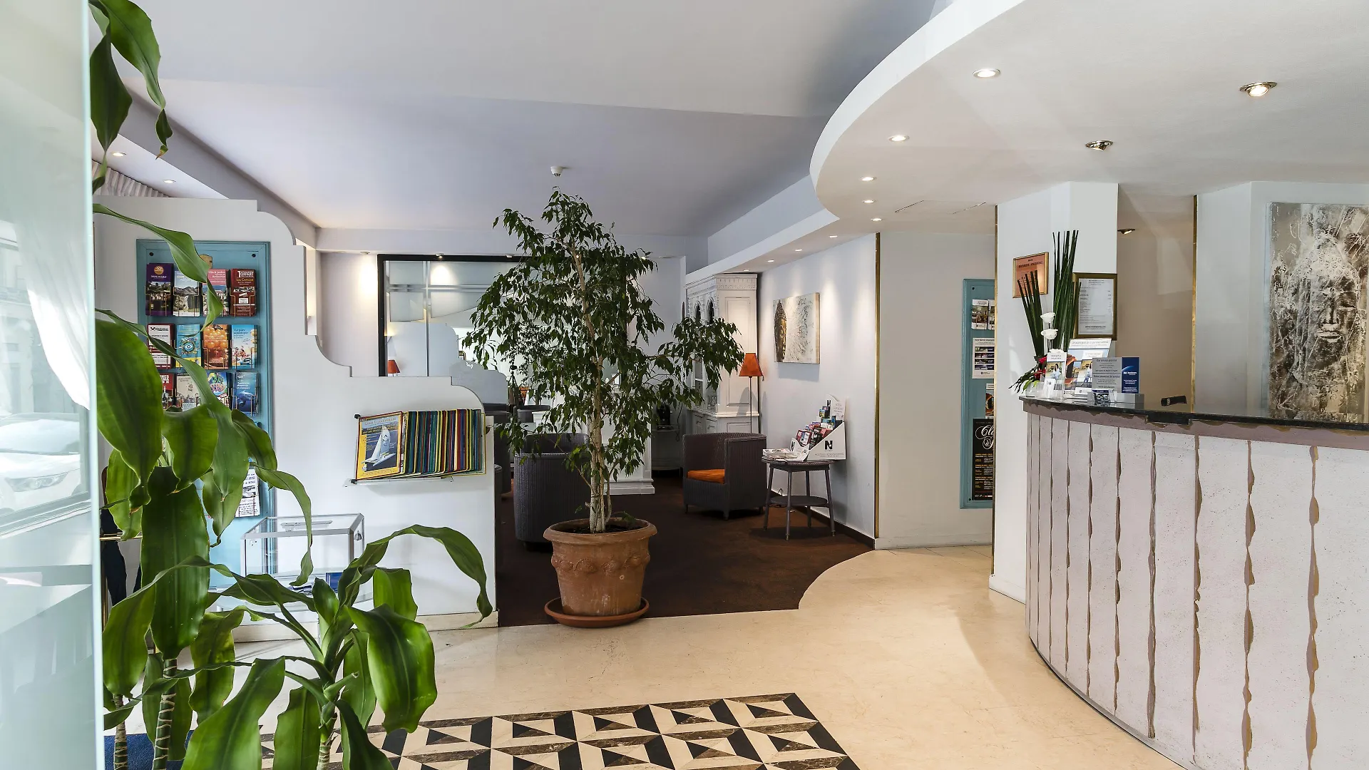 7 Resorts Incontournables près du Port Pierre Canto à Cannes