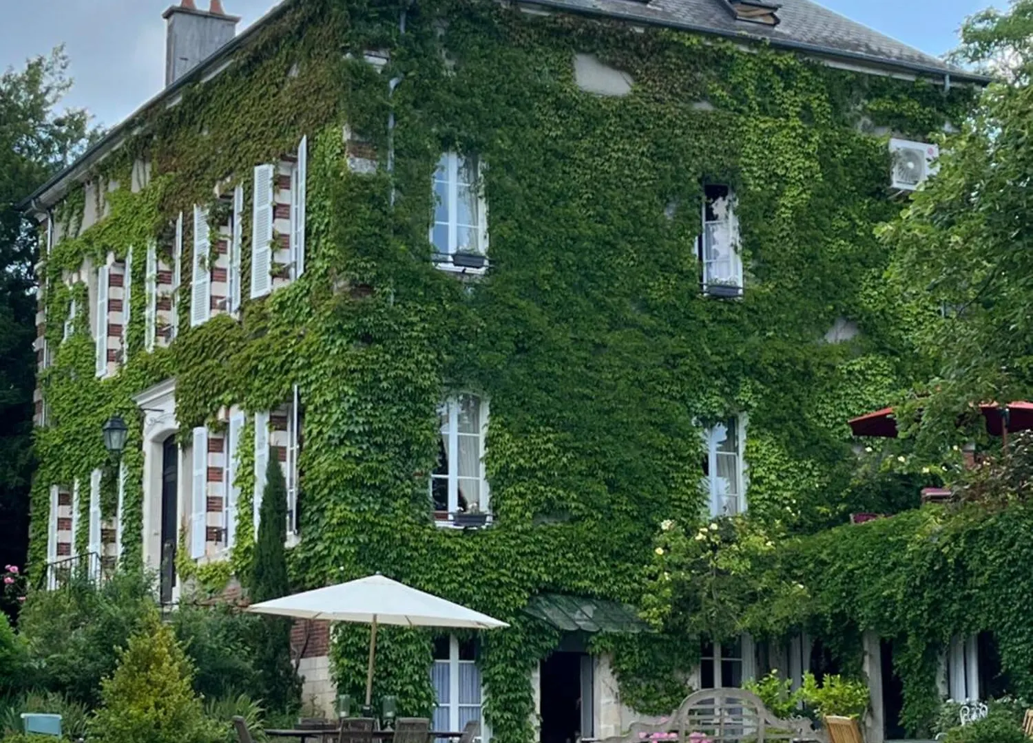 4 Hôtels 5 Étoiles en France à Connaître Avant de Réserver