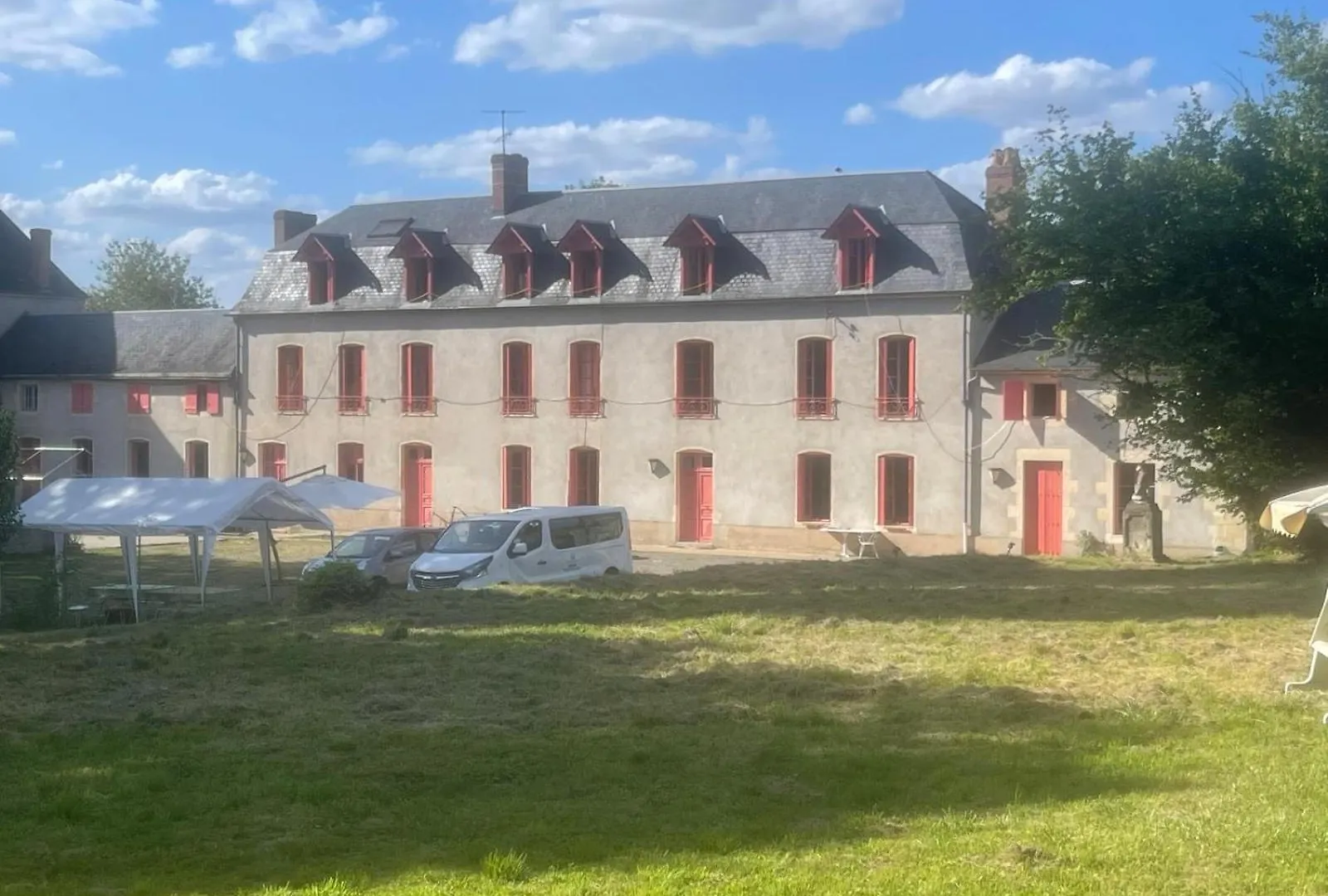6 Maisons de Campagne en France à Découvrir Avant de Réserver