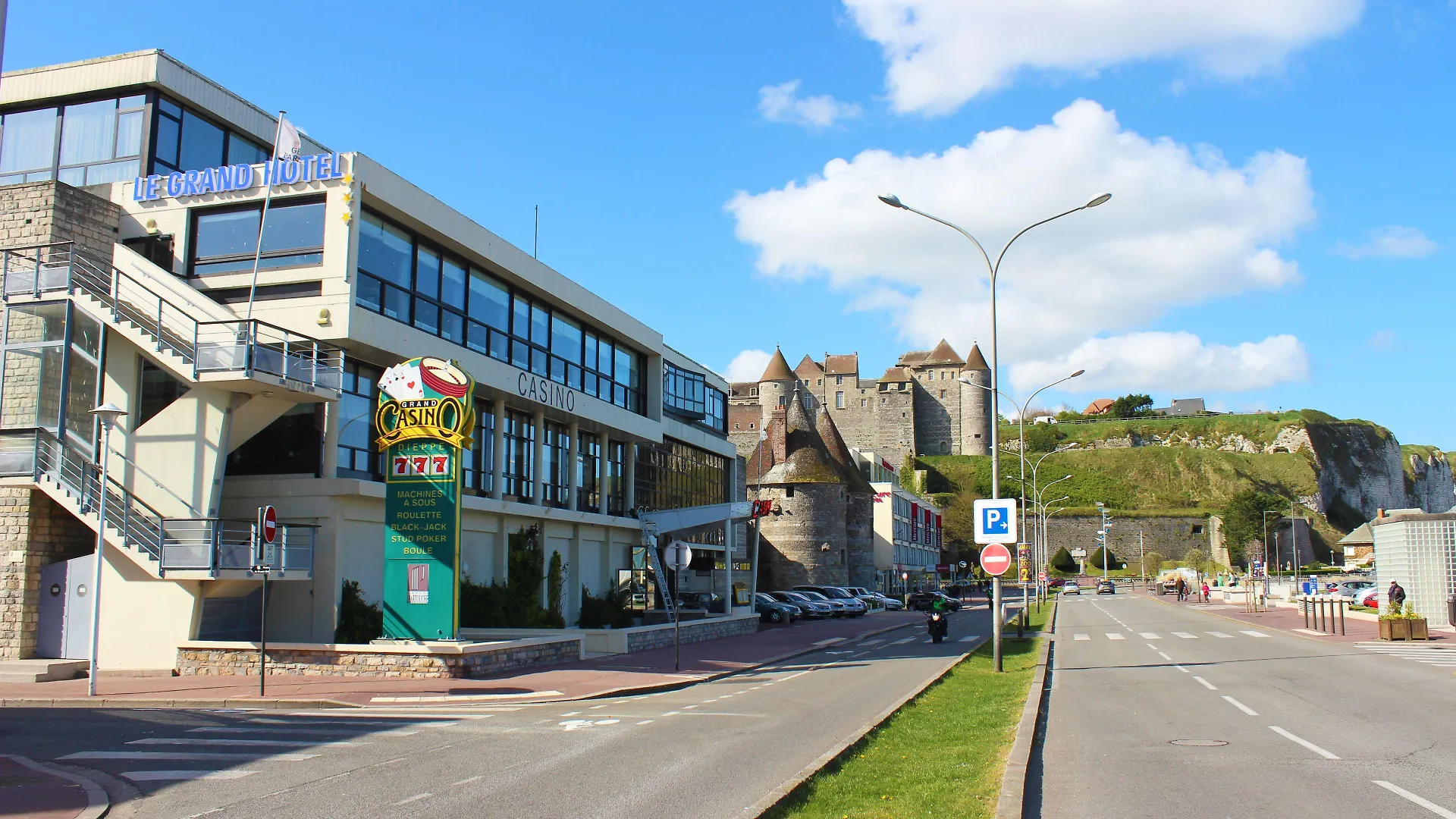 4 Hôtels Centraux près du Pont Colbert à Dieppe